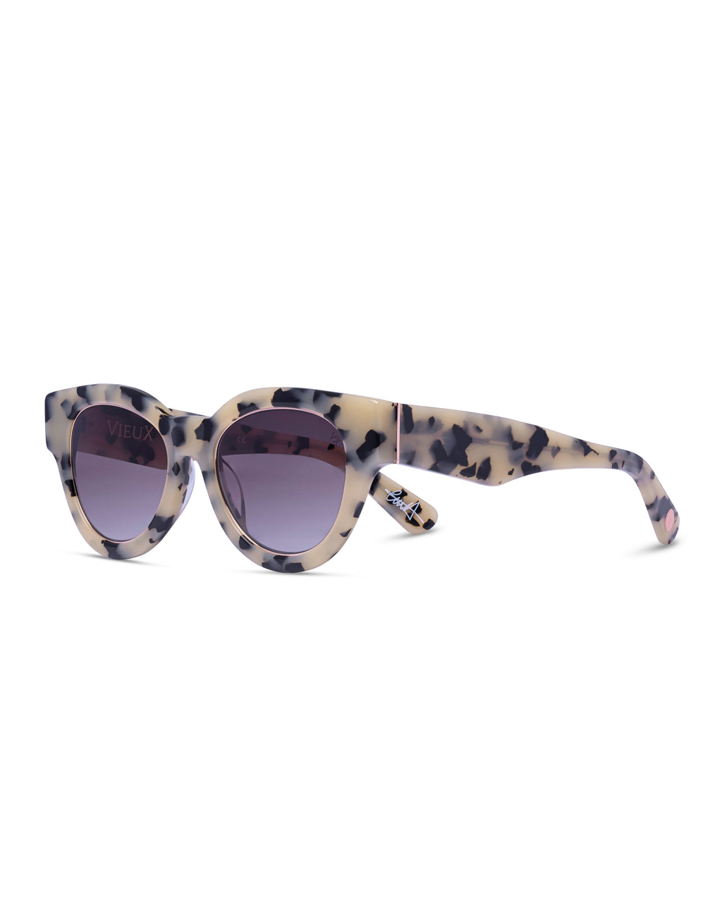 GH | Milk Tortoise | angle