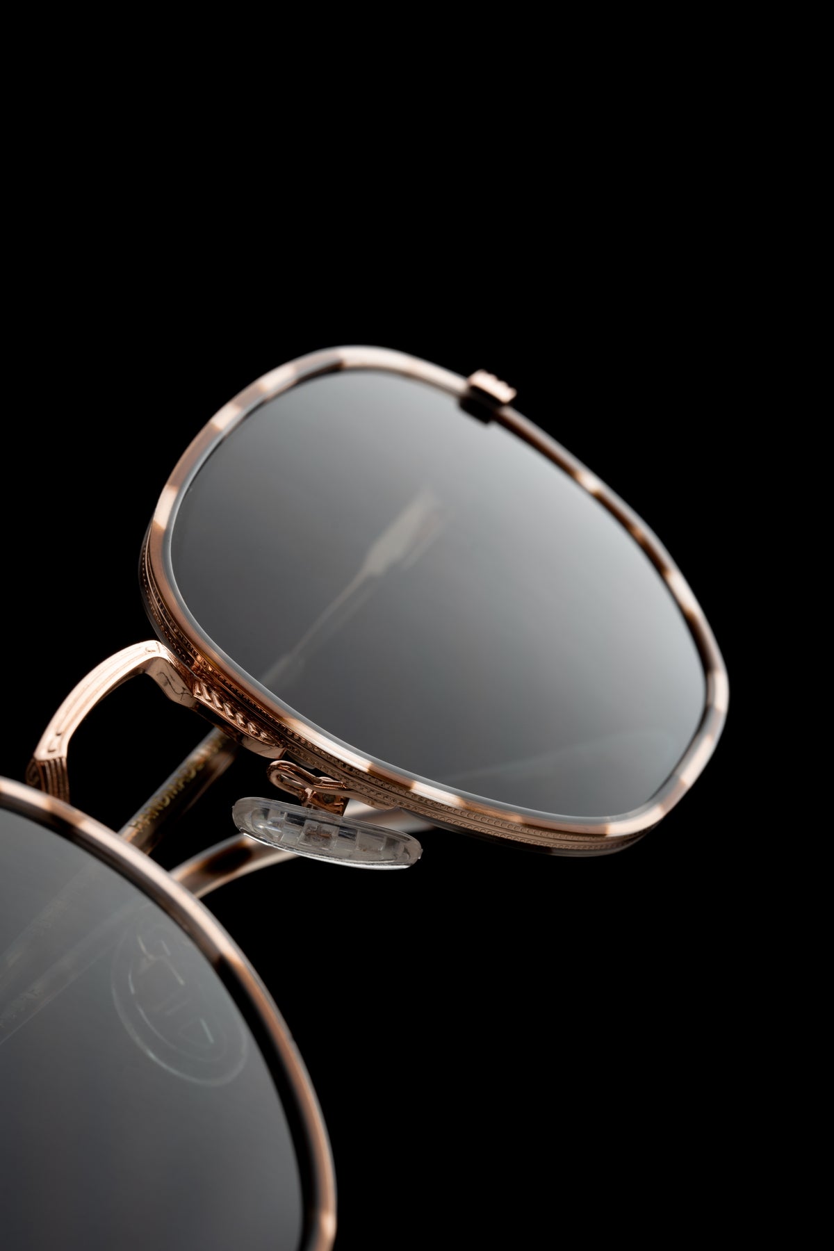 Cote De Azure | Chocolate Tortoise | detail