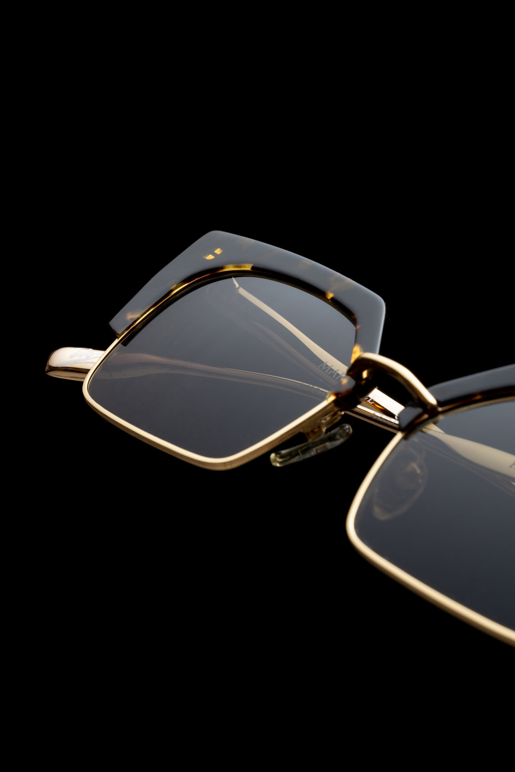 Marquee | Maple Tortoise | detail