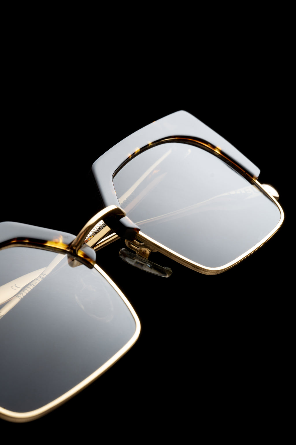 Marquee | Maple Tortoise | detail