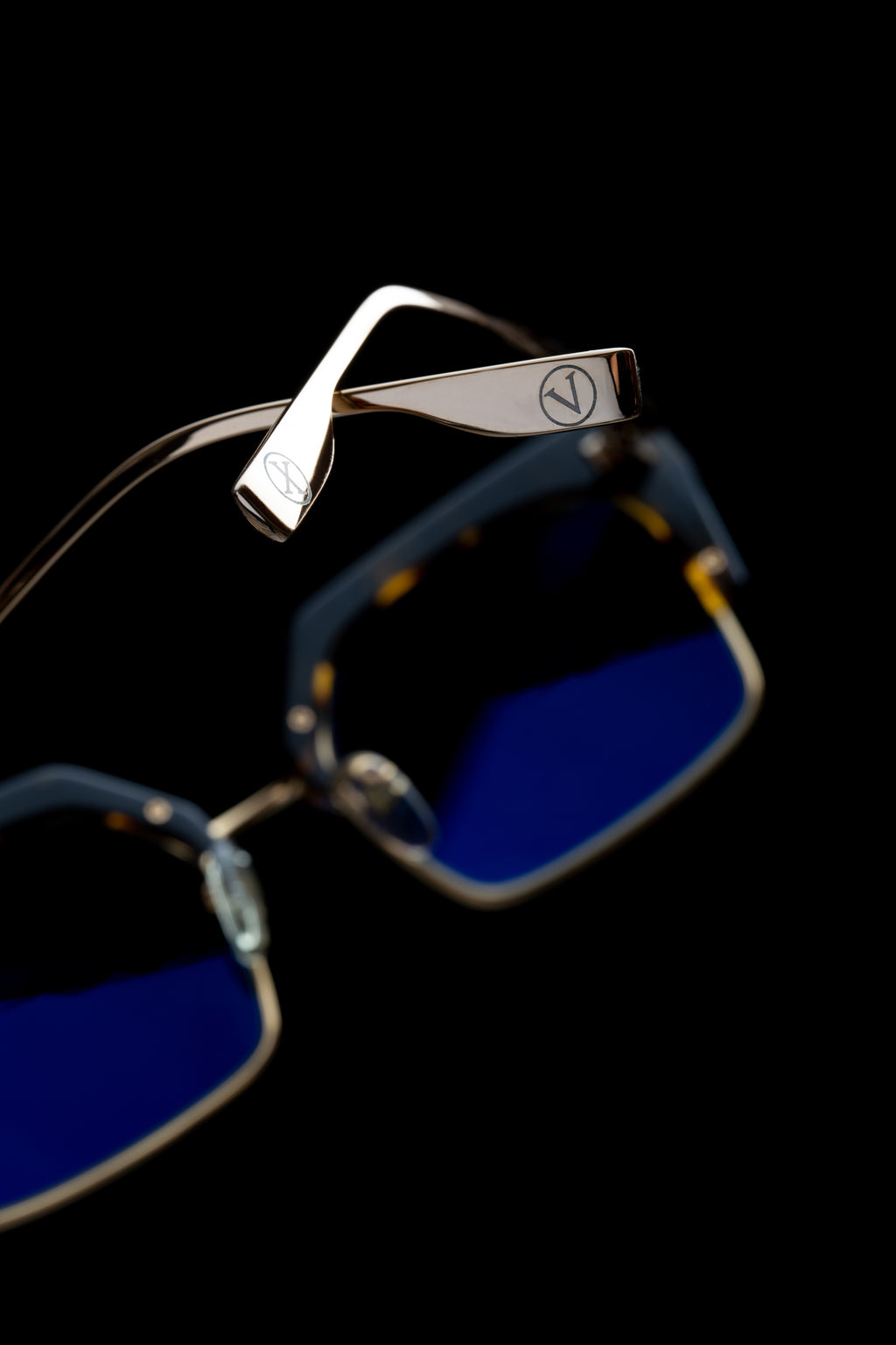 Marquee | Maple Tortoise | detail