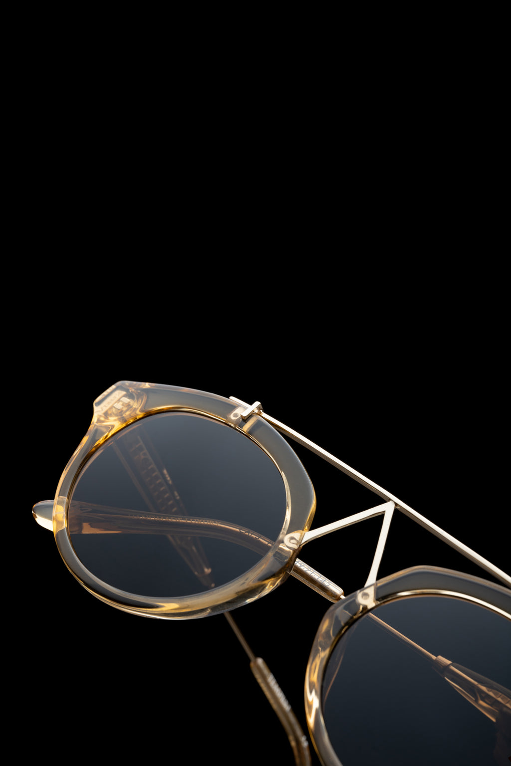 Tempest | Champagne | detail