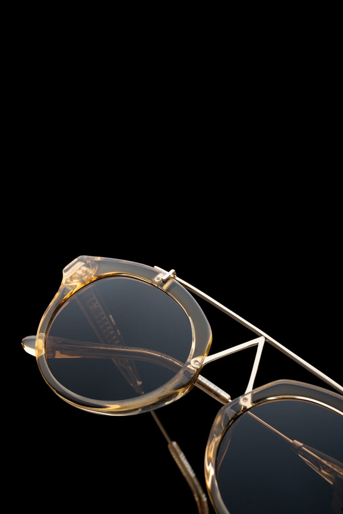 Tempest | Champagne | detail