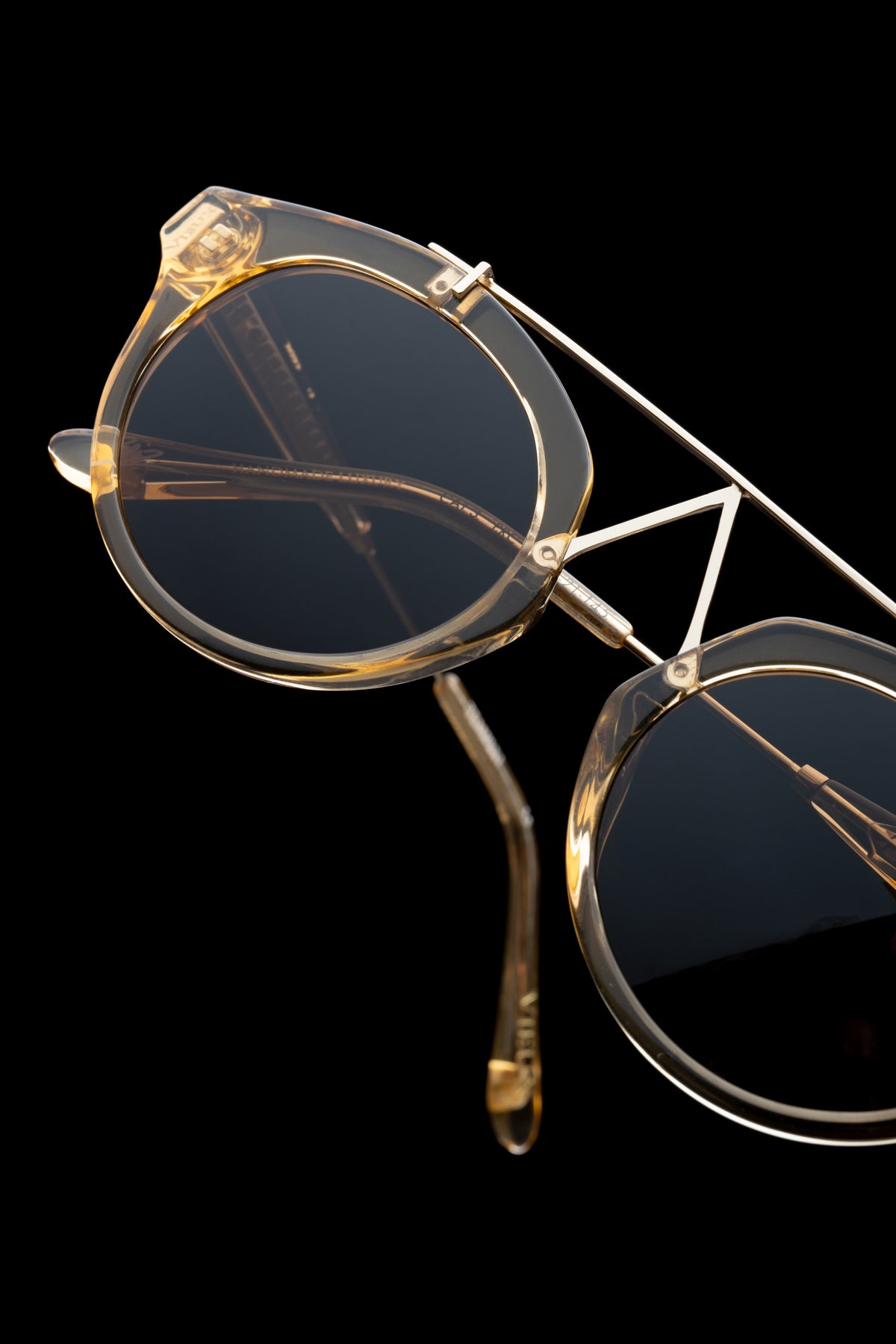 Tempest | Champagne | detail